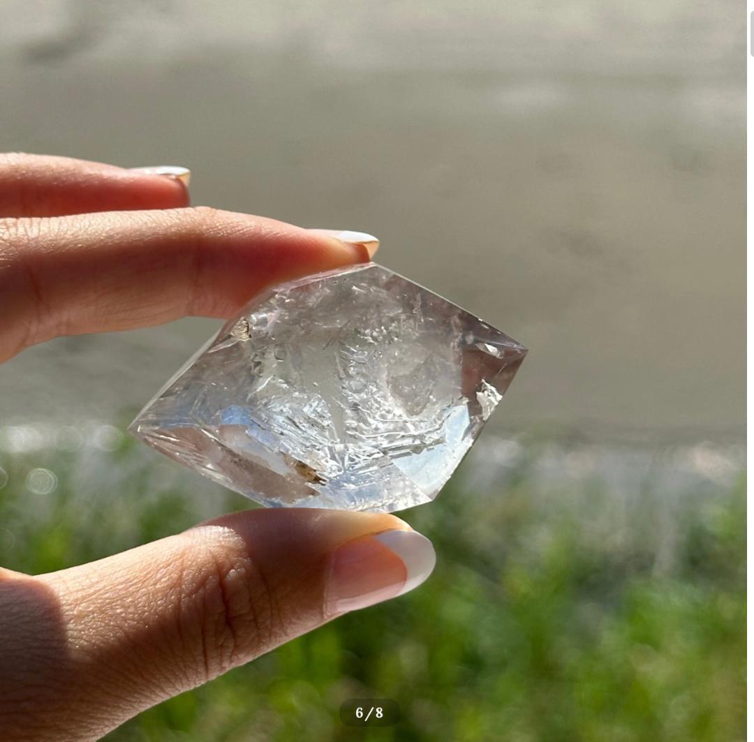 【水入り 水晶】ダブル ポイント エンハイドロ クォーツ