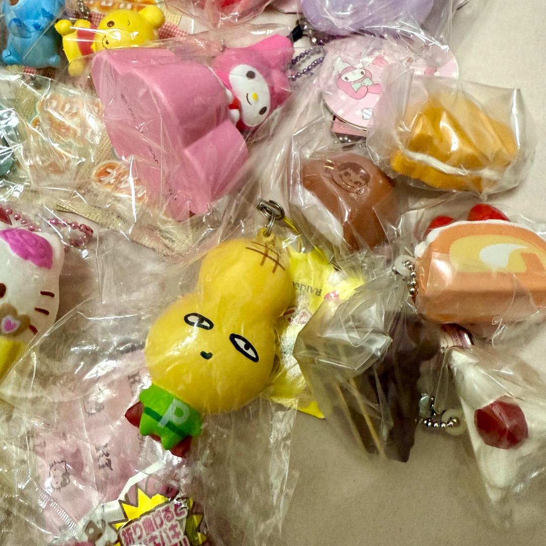 スクイーズ　ハローキティ　マイメロディ　など　大量セット