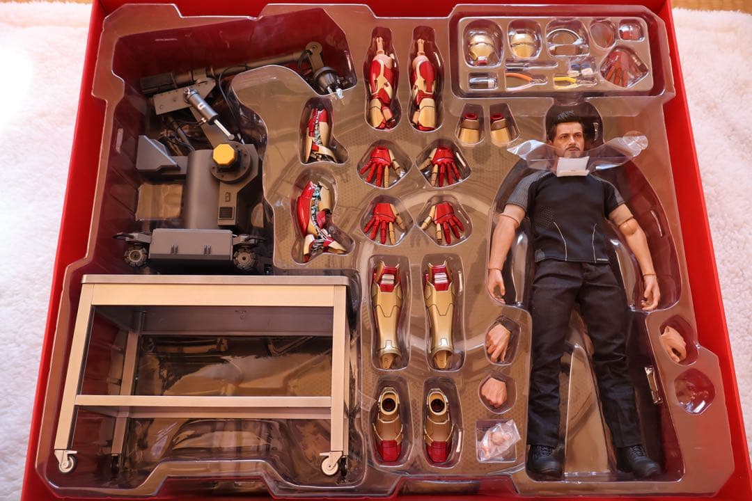 t*s様 ホットトイズ　『アイアンマン３』トニー・スターク（開発作業版）