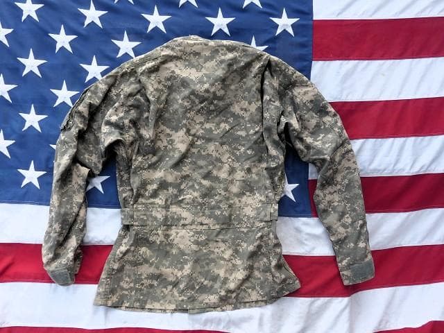 米軍 レア ACU エアクルー ジャケット M-R ヘリクルー A2CU 707 - メルカリ