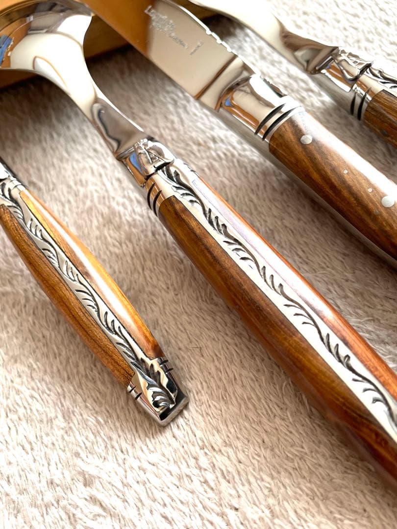 新品未使用】ゴヨン・シャゾー カトラリーセット(4本）