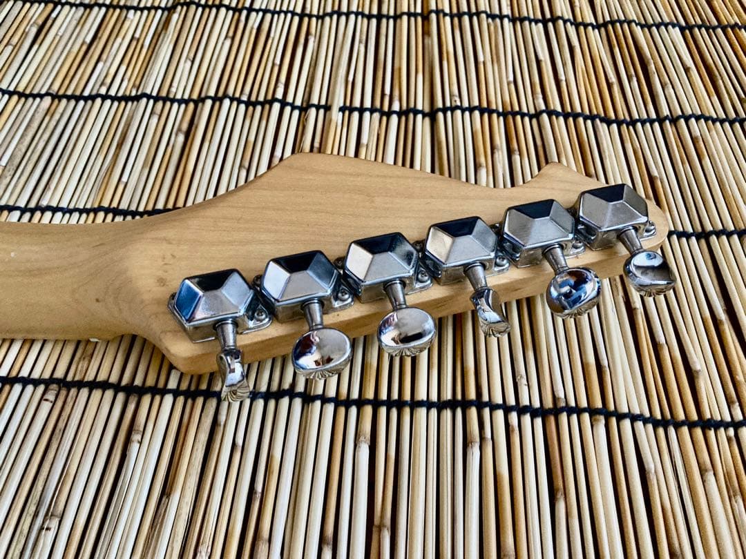 ☆値下げ決断☆ 美品　ピックアップ動作を多彩にしたST Ashton