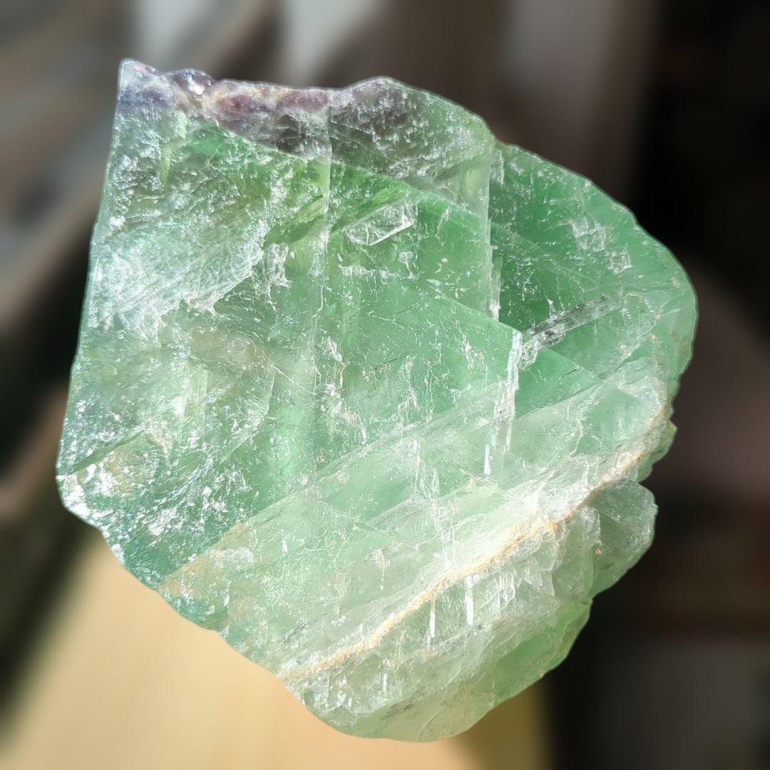 【年末特別セール60％OFF】大きなフローライト原石　パワーストーン　置物