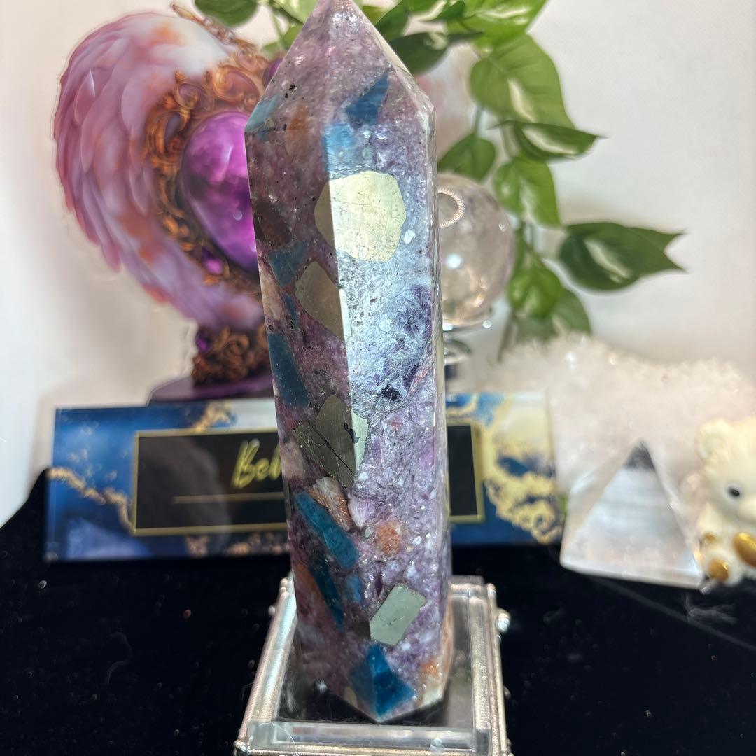 みぃたん様ブルーアパタイトレピドサンストーンパイライト共生六角柱♡No.1690