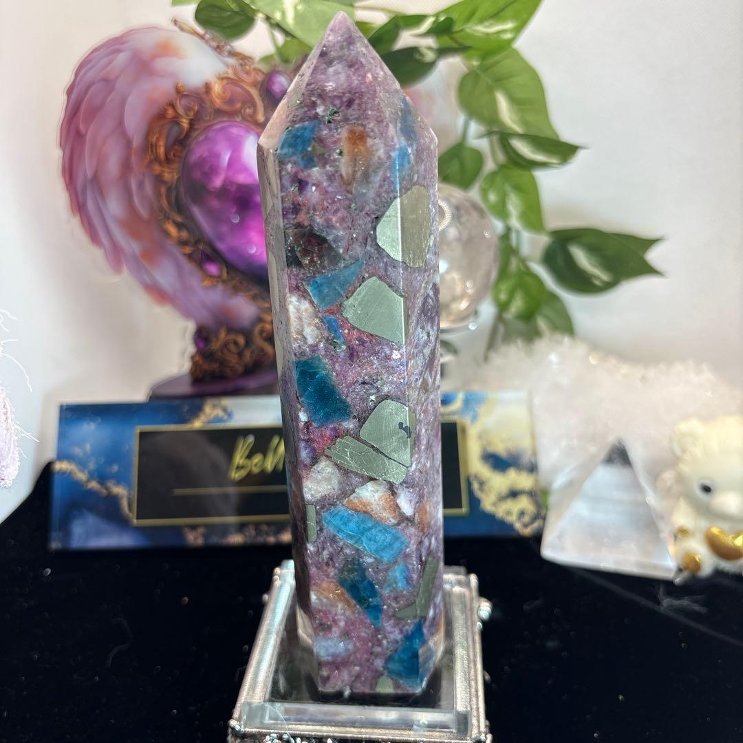 みぃたん様ブルーアパタイトレピドサンストーンパイライト共生六角柱♡No.1690