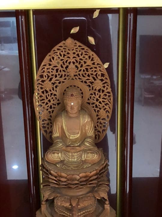 仏壇　デコにダイヤ入ってますよ