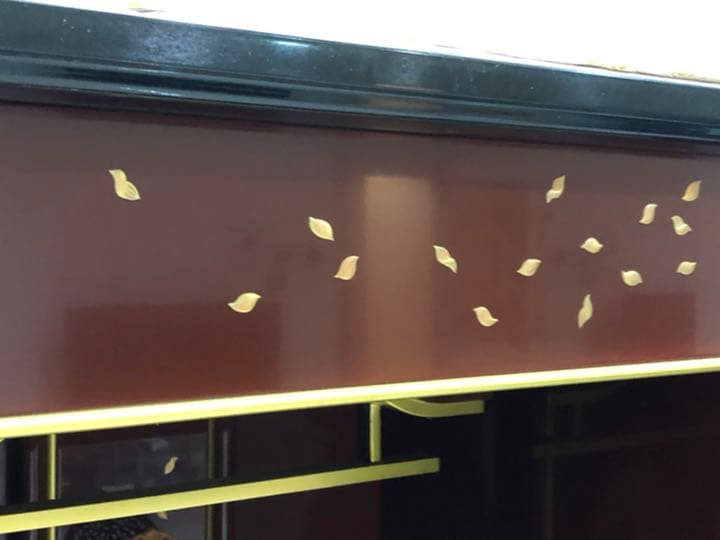 仏壇　デコにダイヤ入ってますよ