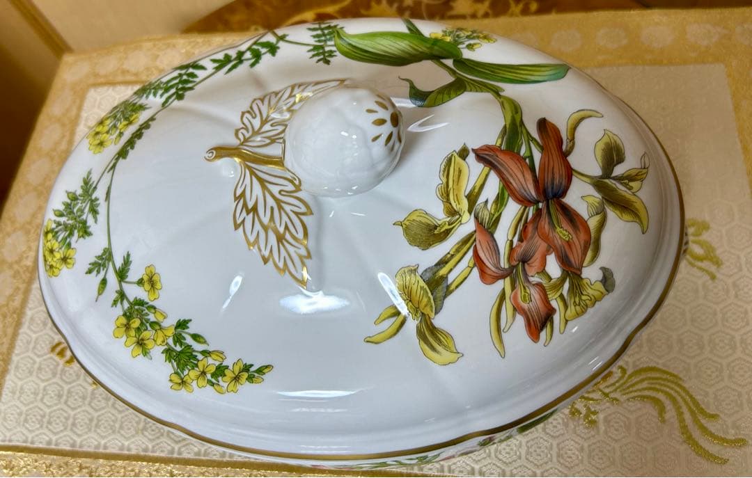 スポード　スタッフォードフラワー　チューリン