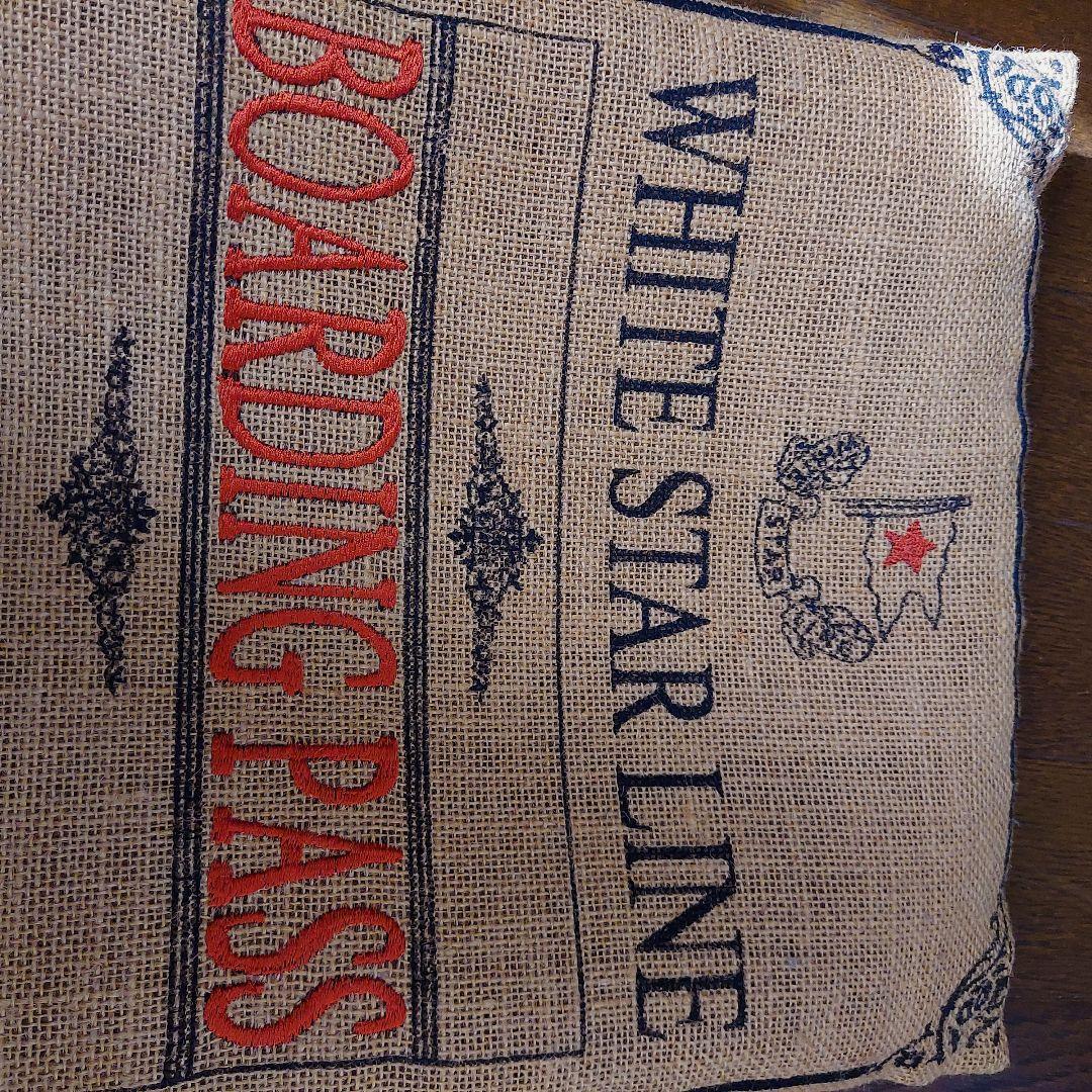 TITANIC　麻袋風　デザイン　クッション