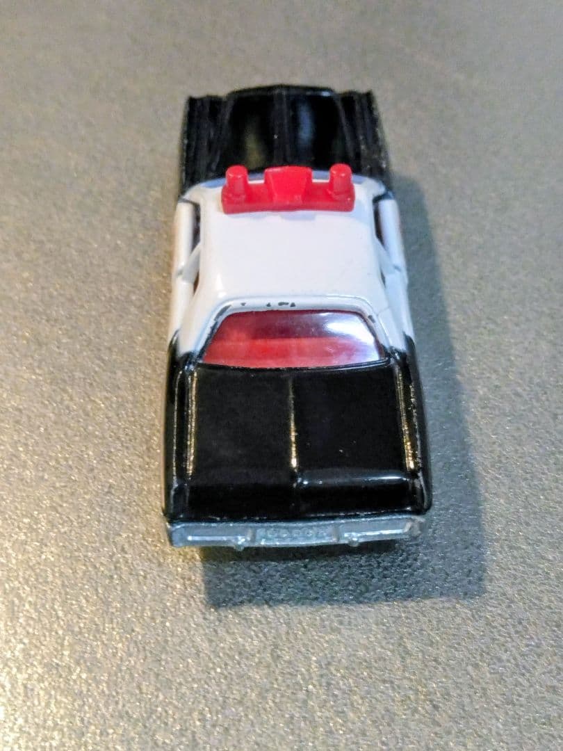 トミカ　ダッジコロネット　アメリカンポリスカー　箱無し