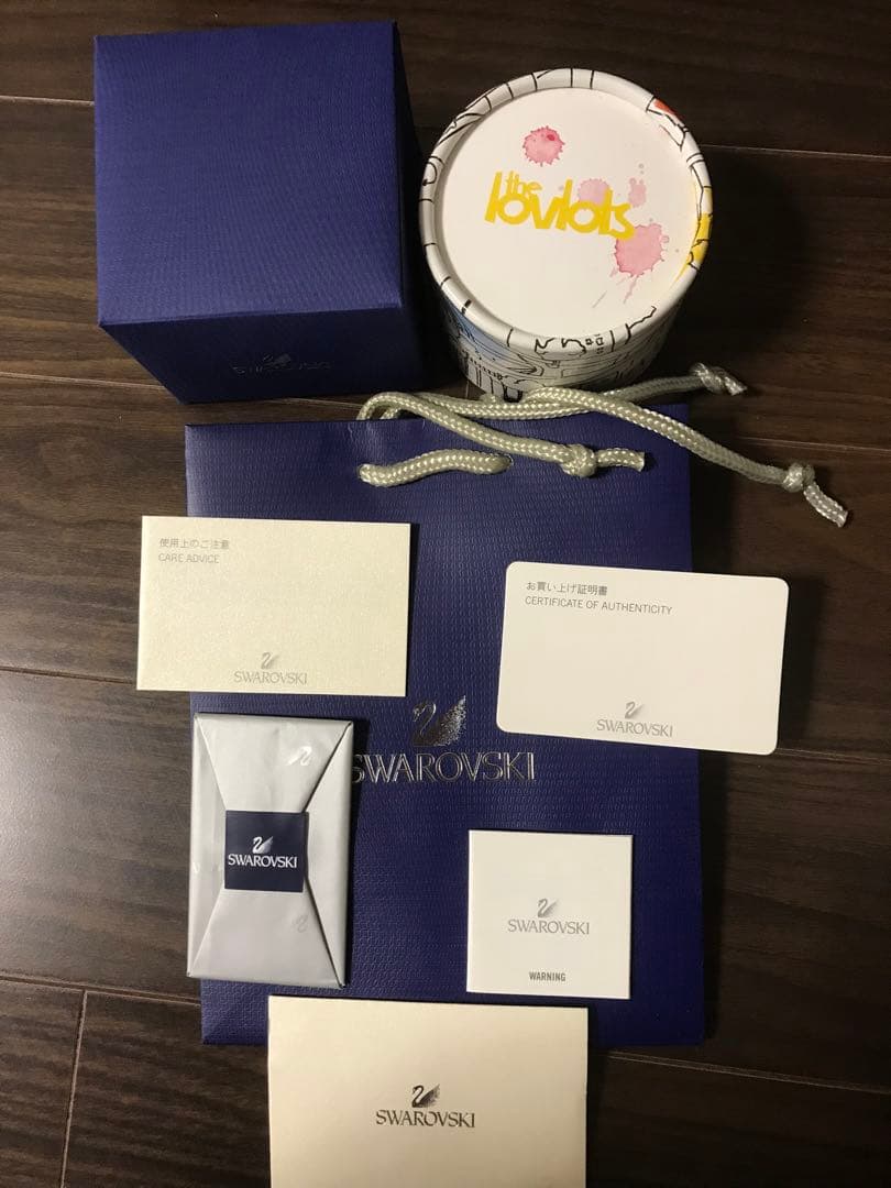 新品未使用SWAROVSKIスワロフスキー犬ココクリスタル貴重な廃盤商品