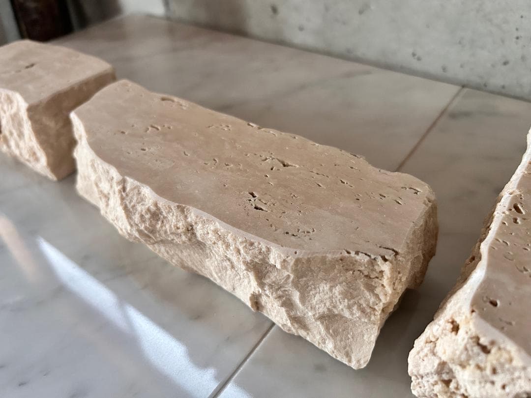 天然大理石　イタリア　トラバーチン　3個セット　割肌　●アクセサリー台●送料無料