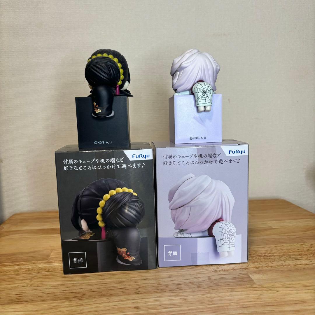 美品】鬼滅の刃 ひっかけフィギュア（鬼舞辻無惨・累） - メルカリ