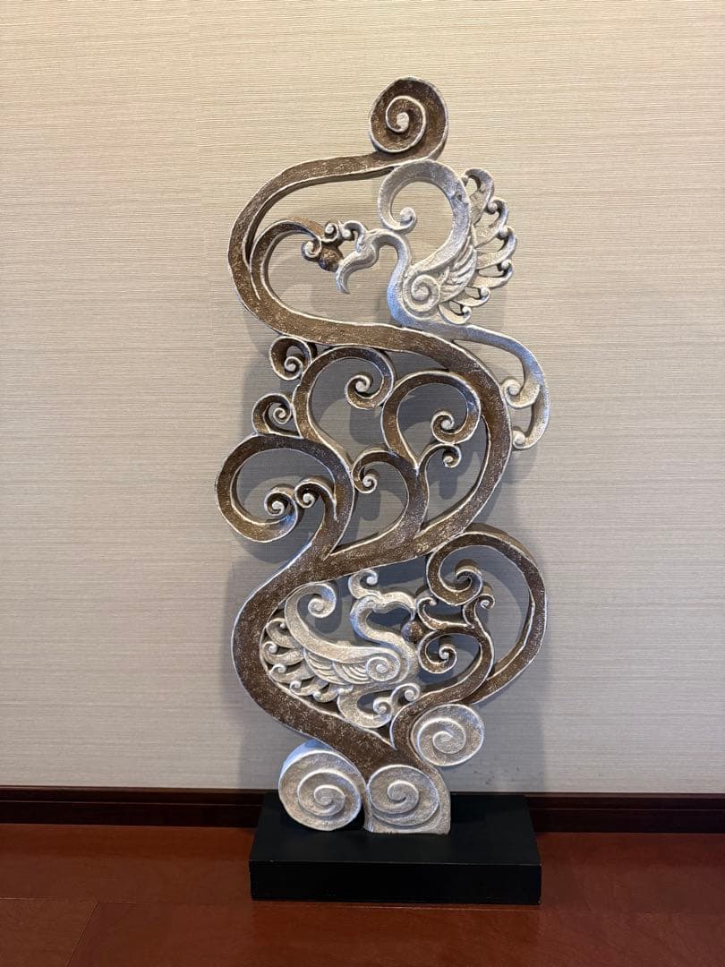 モダンアートスタイルの木製彫刻 インドネシア製