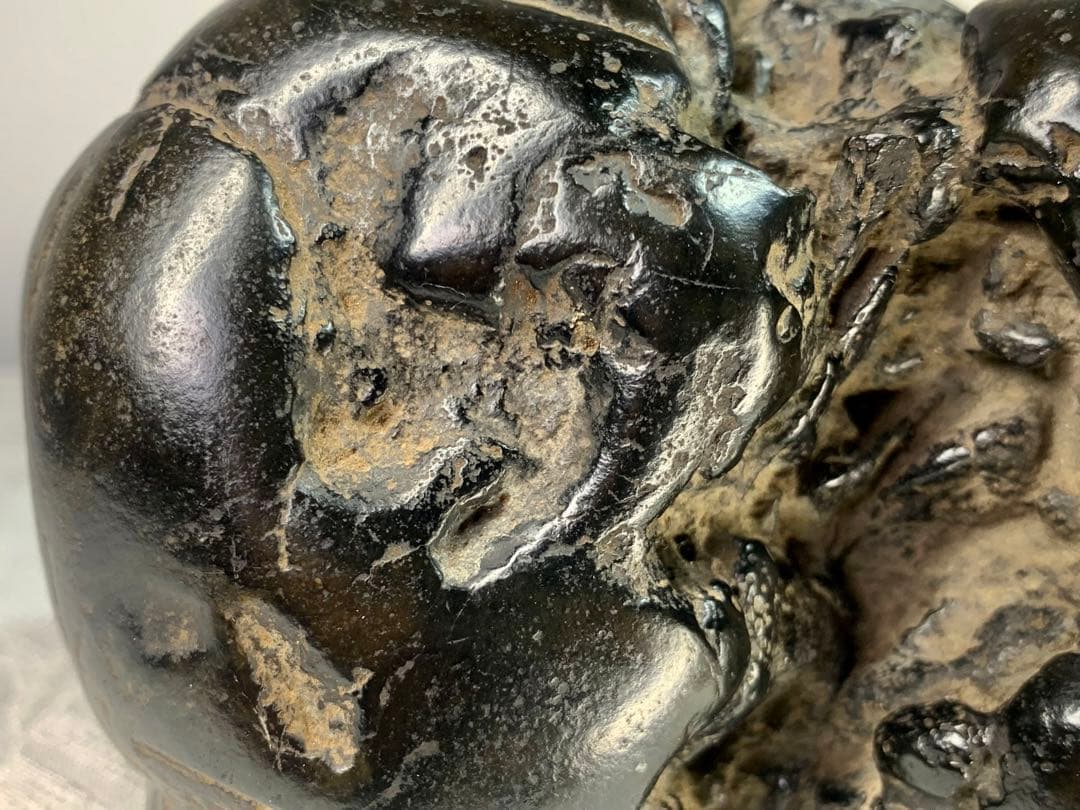 4271 加茂川練真黒石 『玄達深趣』桐箱 2kg 自然石 鑑賞石