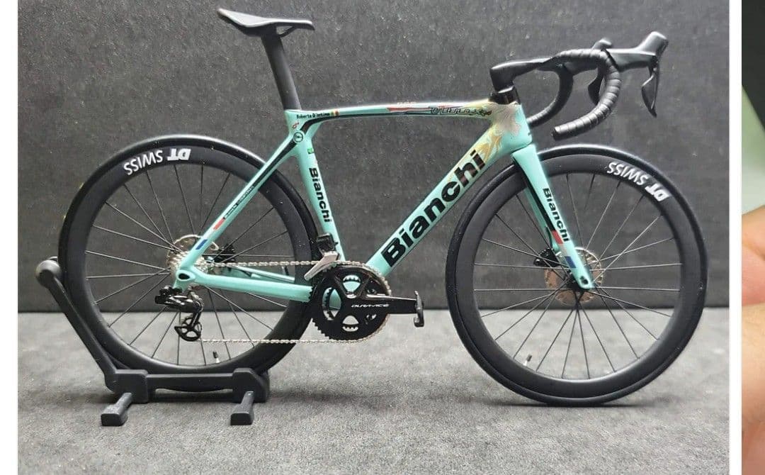 1/12 Bianchi ロードバイク OLTRE XR4 　レジンキット