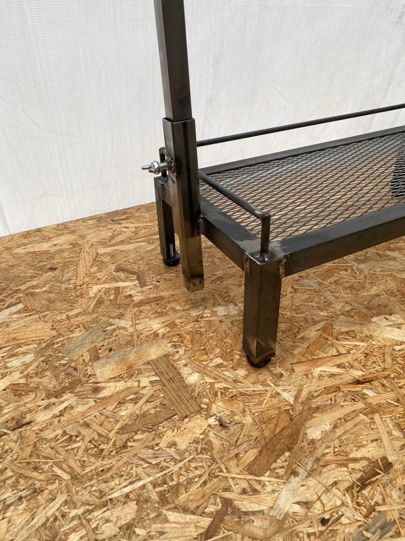 アイアンシェルフ　アイアンラック　植物棚　多肉植物　アガベ　育成ライト