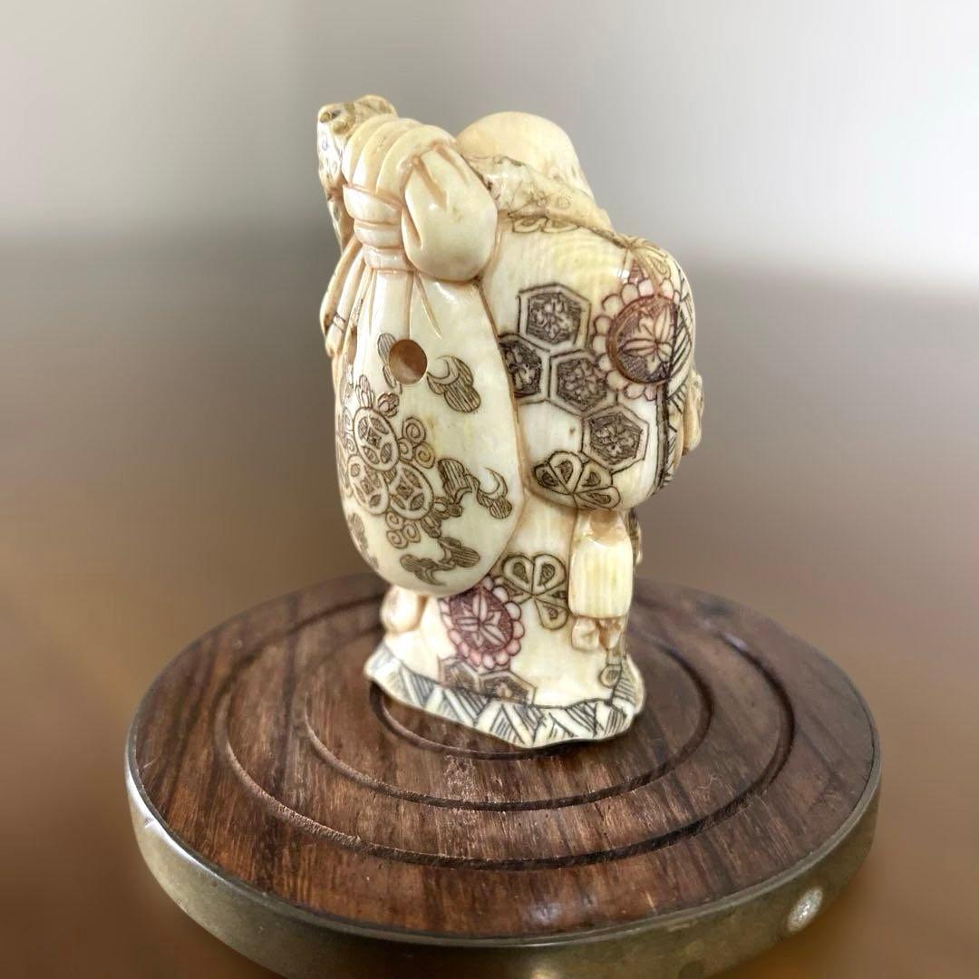 布袋様の根付けです。