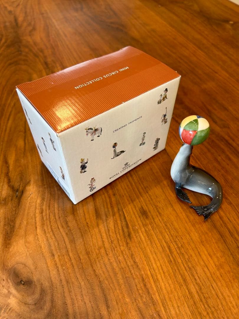 ロイヤルコペンハーゲン　ミニサーカスコレクション　フィギュリン　アシカとボール