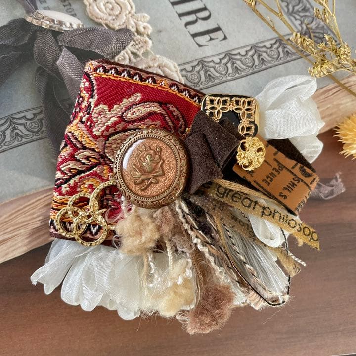 no.44  ハンドメイド　フォークロアなヘアアクセサリー