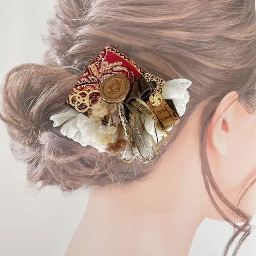 no.44  ハンドメイド　フォークロアなヘアアクセサリー