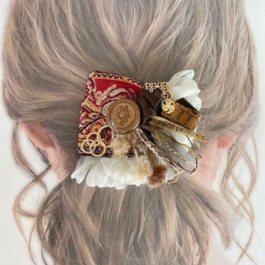 no.44  ハンドメイド　フォークロアなヘアアクセサリー