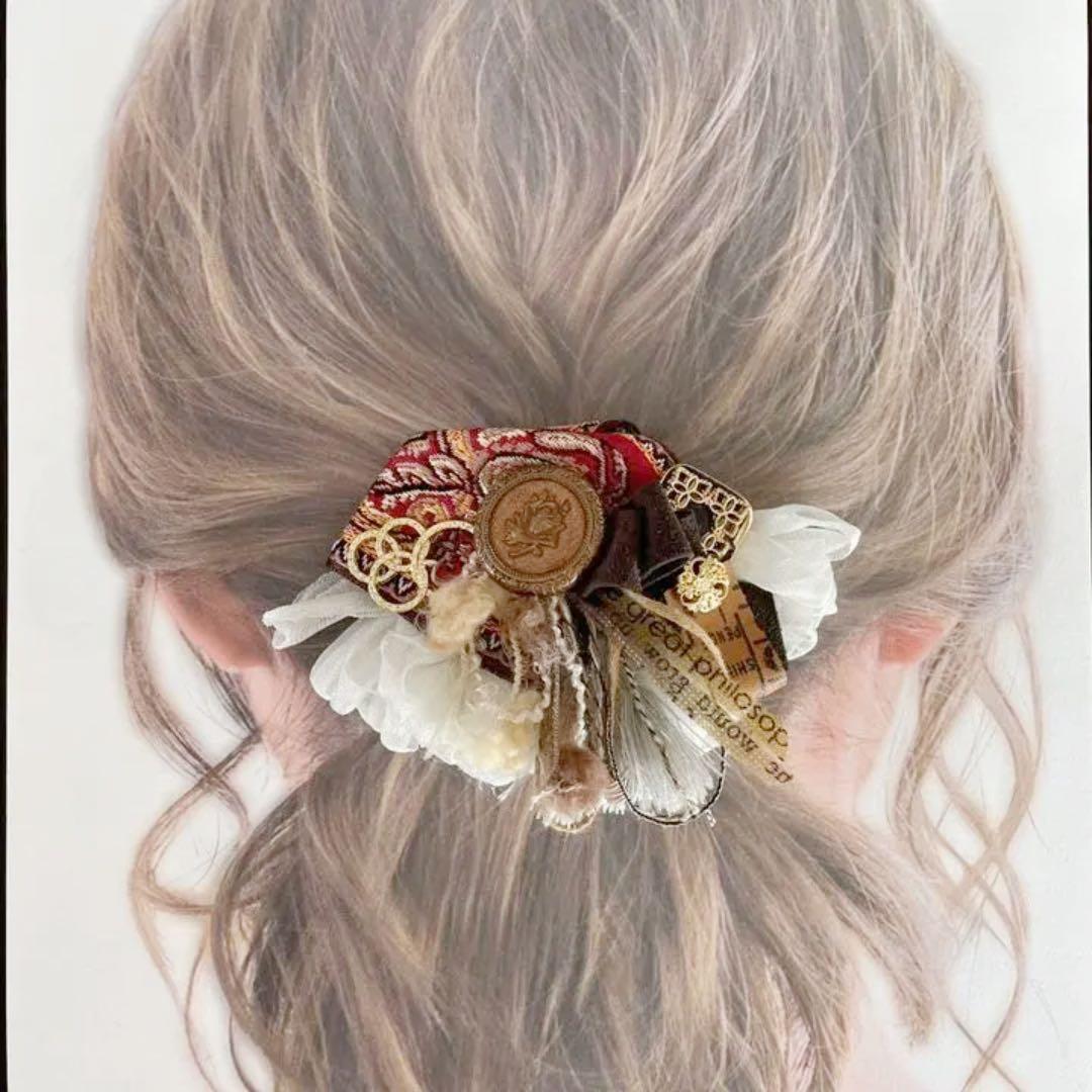 no.44  ハンドメイド　フォークロアなヘアアクセサリー