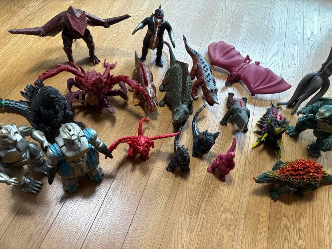 ゴジラ　フィギュアセット S.H.MonsterArts ゴジラジュニア&デストロイア エボリューションセット