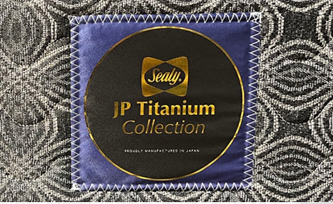 定価41万円 シーリー ダブル チタニウムコレクション 高級シルクのカバー付き