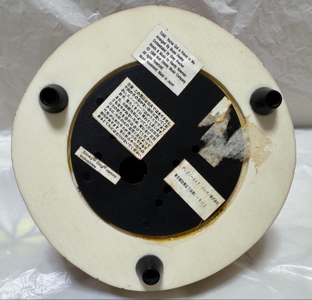 ディズニーストア トイストーリー2 オルゴール付きスノーグローブ