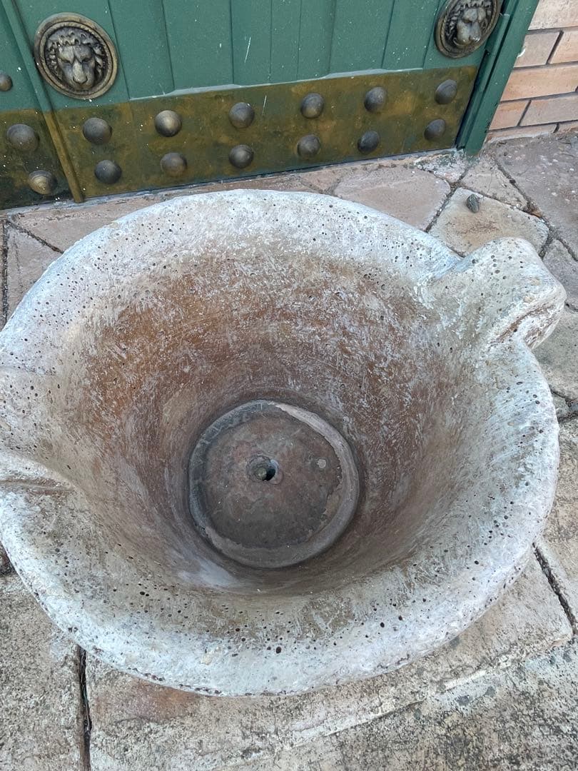 ギリシャ風植木鉢 長さ43cm、材質：コンクリート