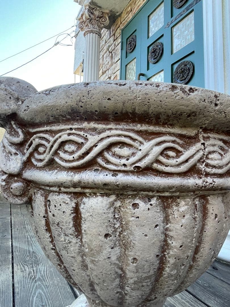 ギリシャ風植木鉢 長さ43cm、材質：コンクリート