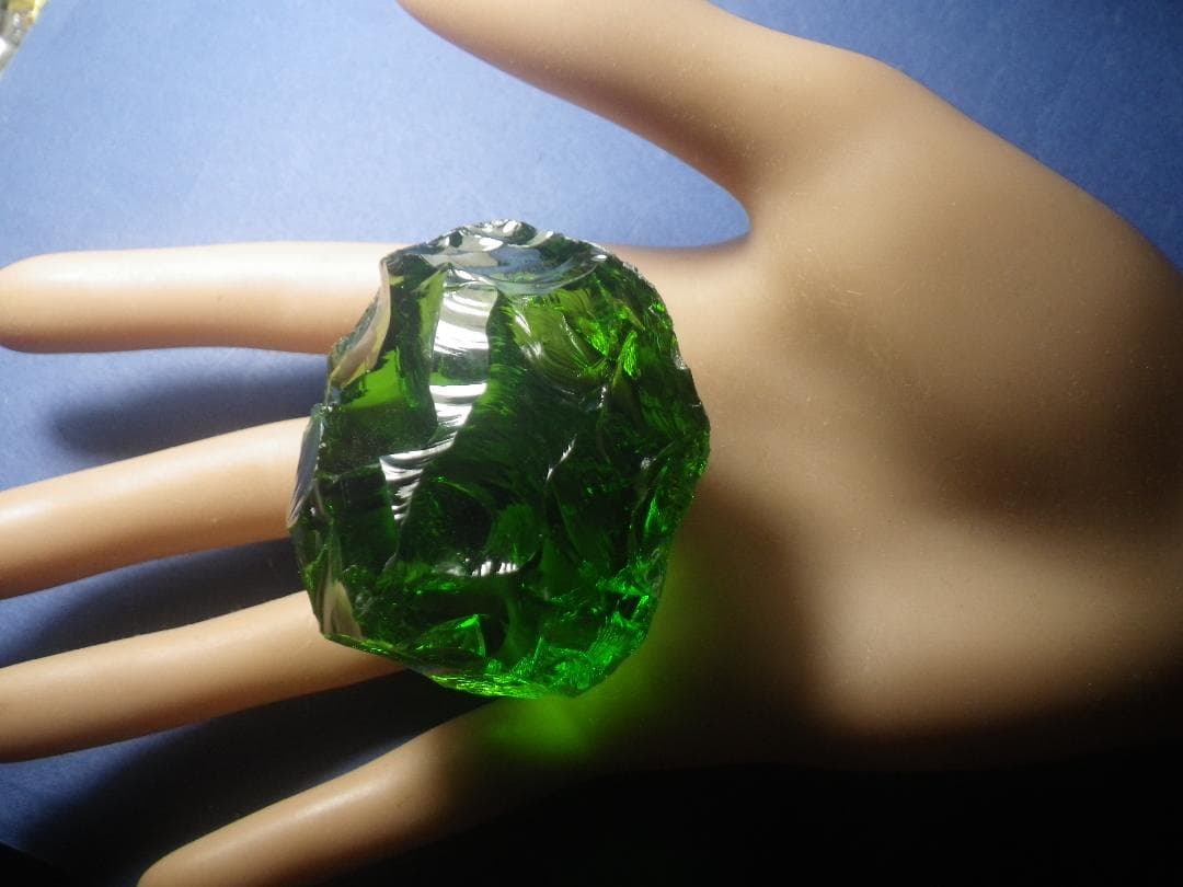 アンダラクリスタル 大きな　　２４０１２５－３