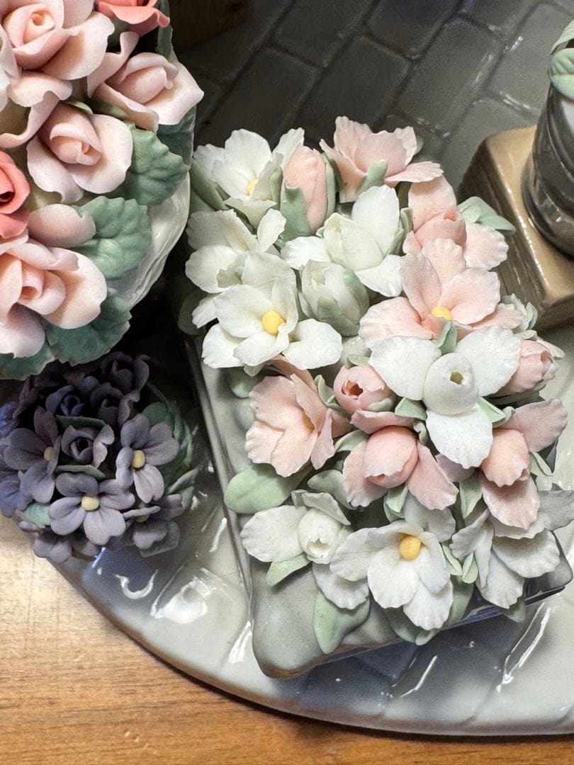 現行定価88.6万円】リヤドロ 花の街角 LLADRO 6809 ハイクラス - メルカリ