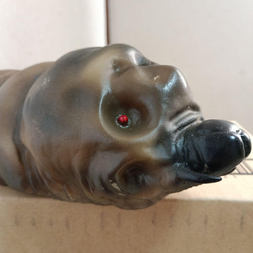 限定版　モスラ（幼虫）