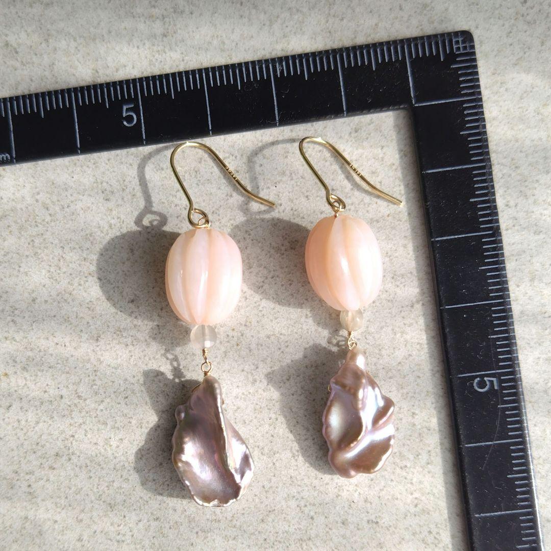 １4Kgf春来い！ピアス　優しいピンクオパールとワイルドグレーバロック