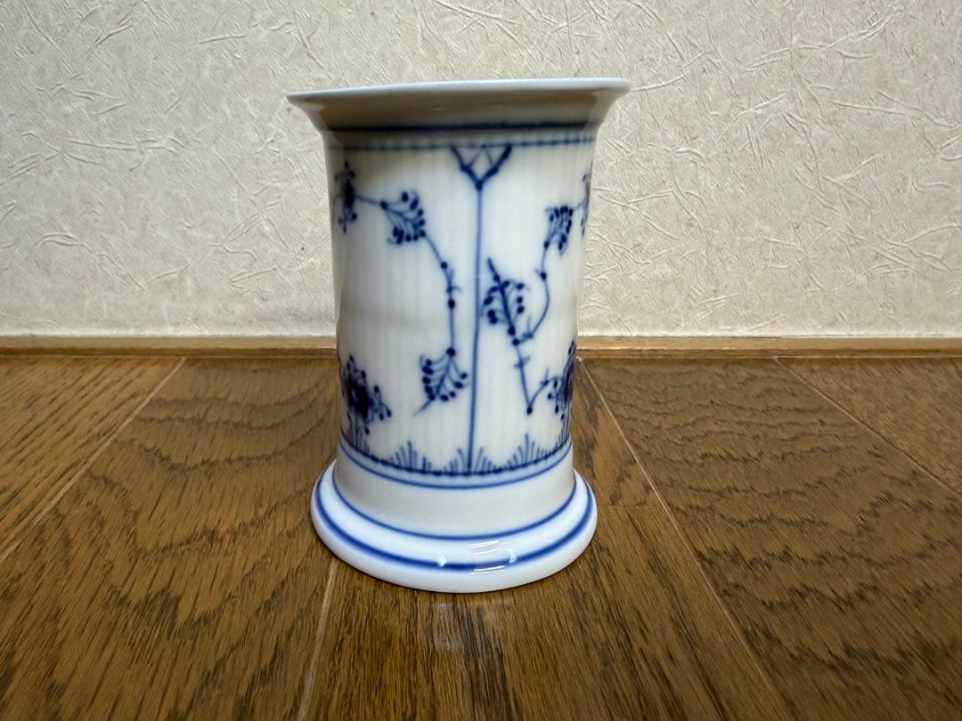 送料込希少　ロイヤルコペンハーゲン　ブルーフルーテッド美品ペン立て　花瓶小物入れ