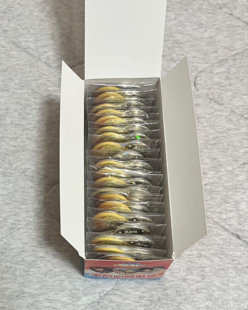 あんスタ 白鳥藍良 中国 ハート 缶バッジ 40個セット - メルカリ