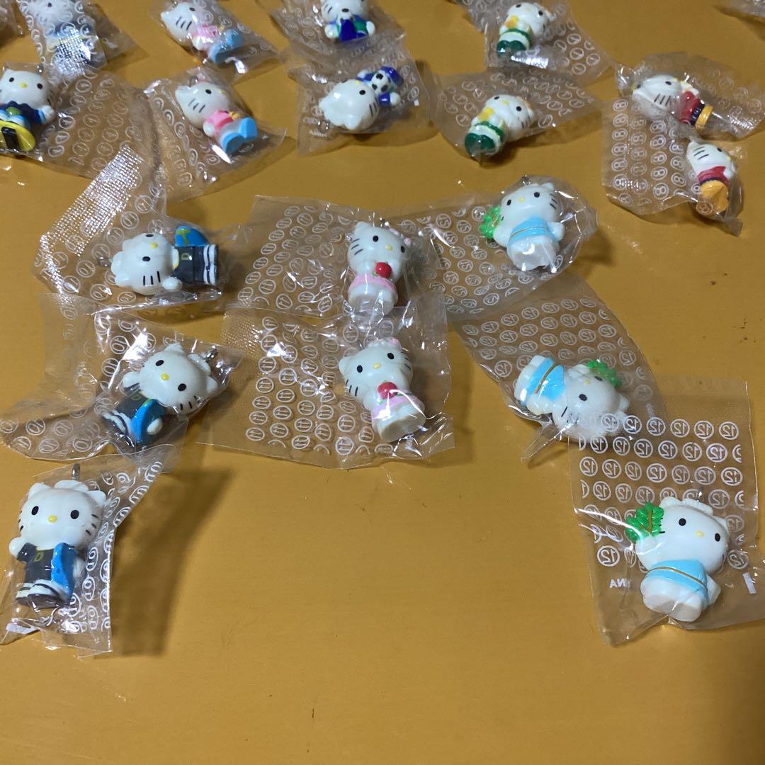 2933ハローキティストラップ