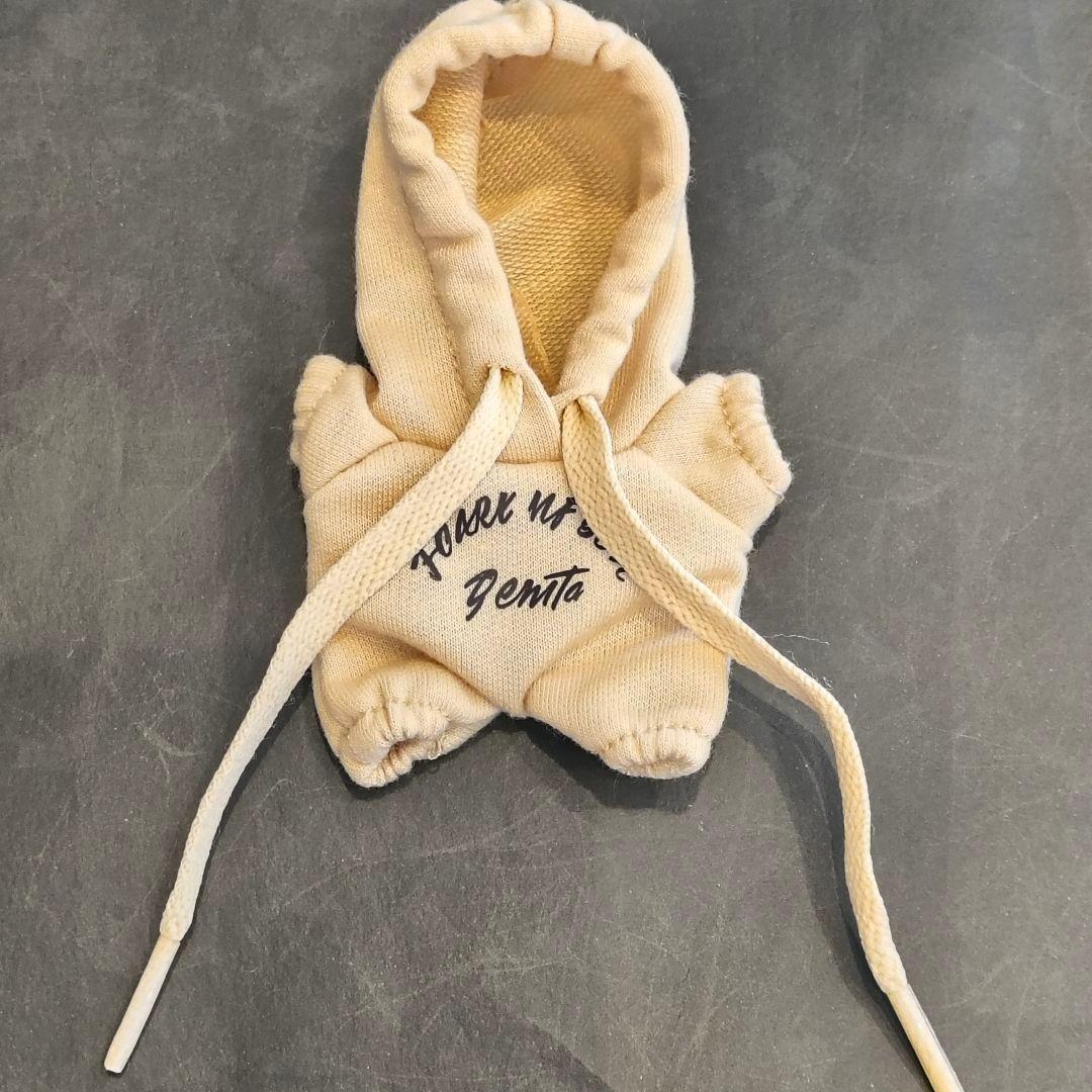 残2点】LABUBU イニシャルラブブ 10cm 着せかえ ベージュ つなぎ