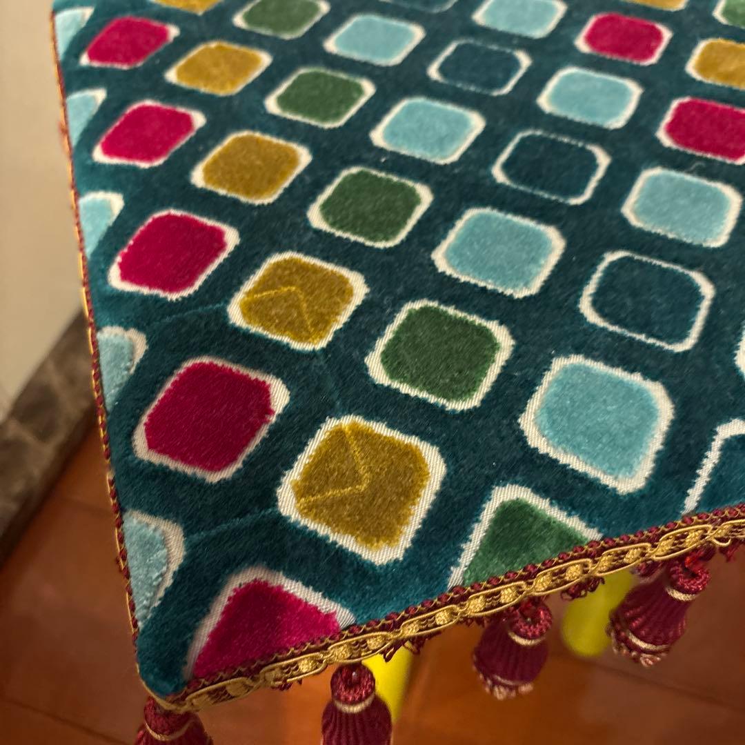 スツール　完成品　タッセルつき