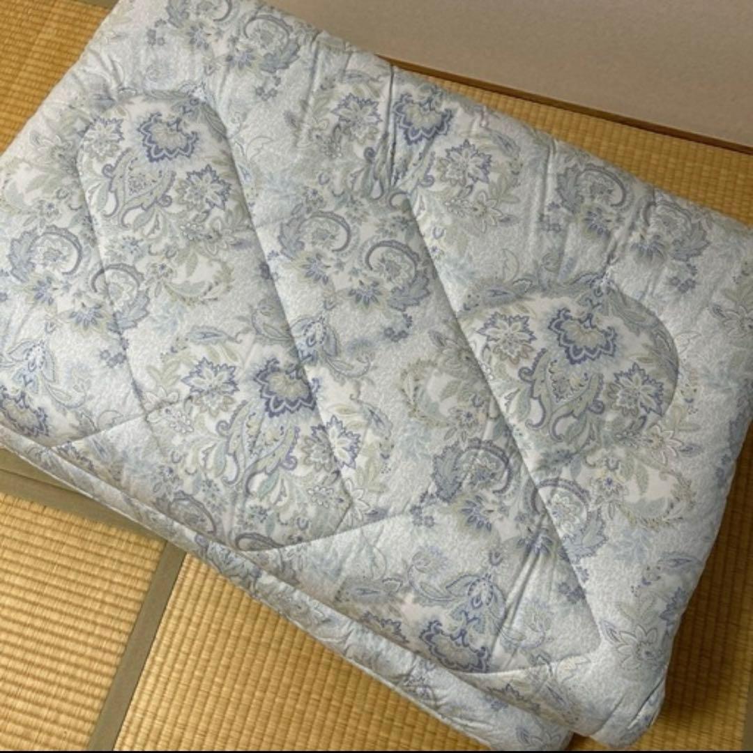 青と白の花柄 敷き布団　ロマンス小杉