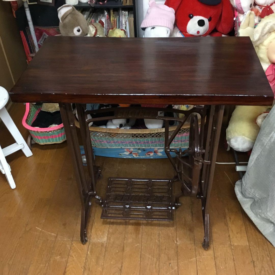 あやこ※アンティーク※BROTHER 足踏みミシン脚のテーブル　アイアン