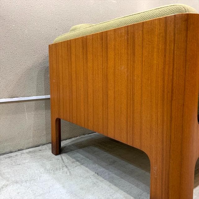 天童木工のHacoヴィンテージチークイージーチェア①