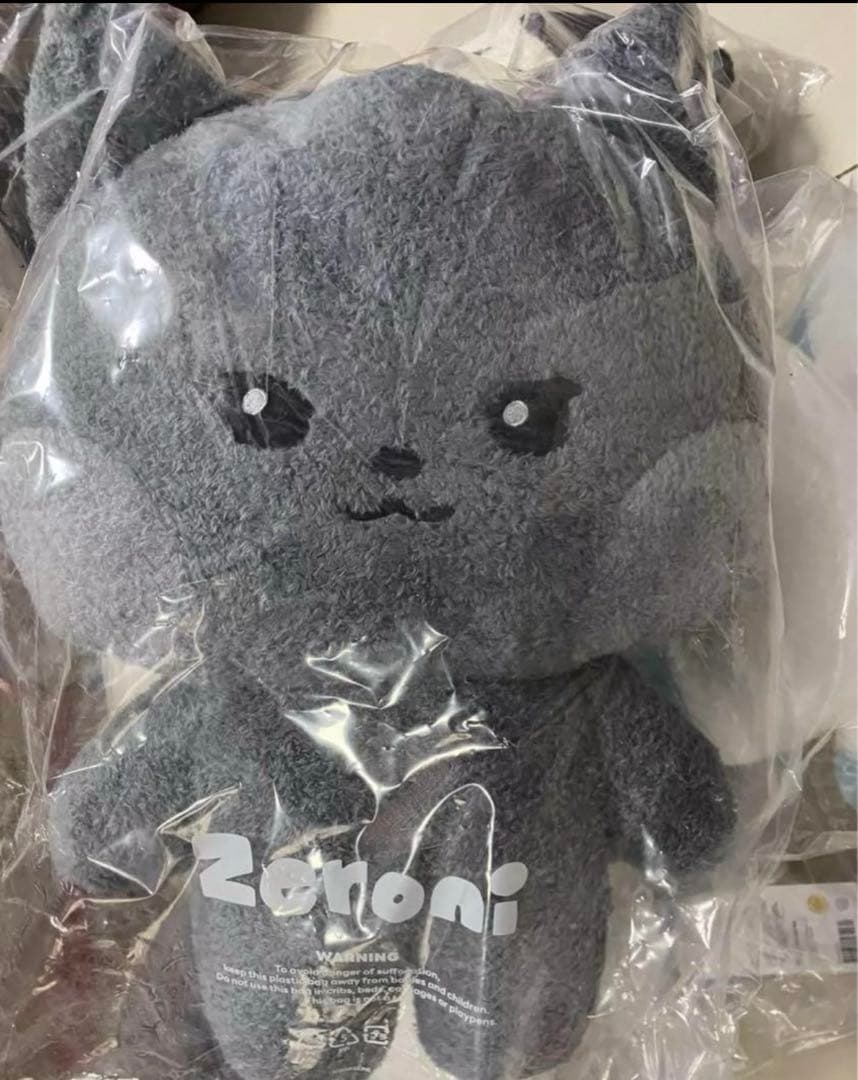 zeroni ウンニニ フラット ぬいぐるみ - メルカリ