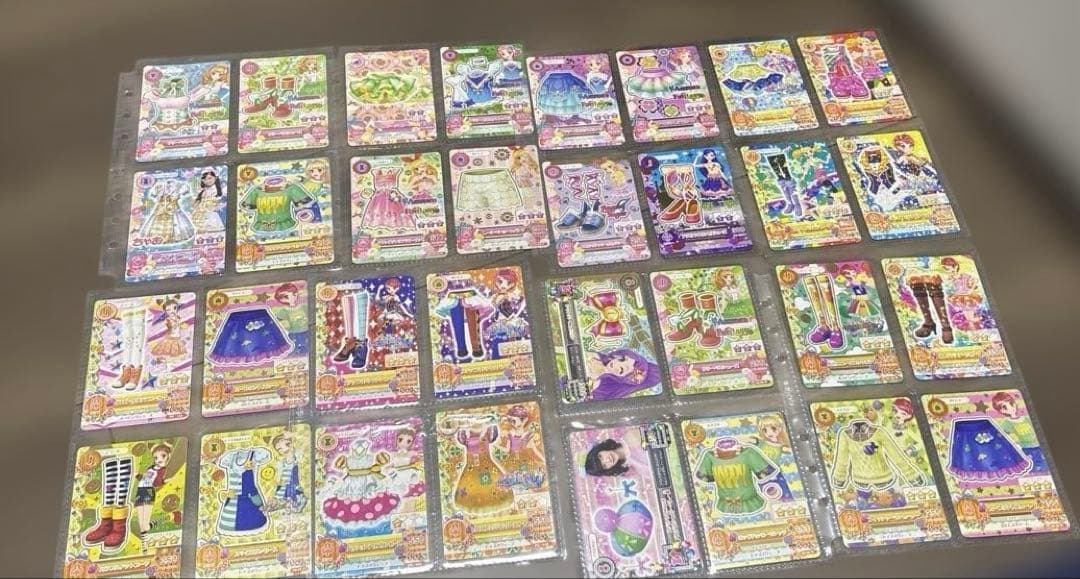 アイカツカード32枚セット - メルカリ