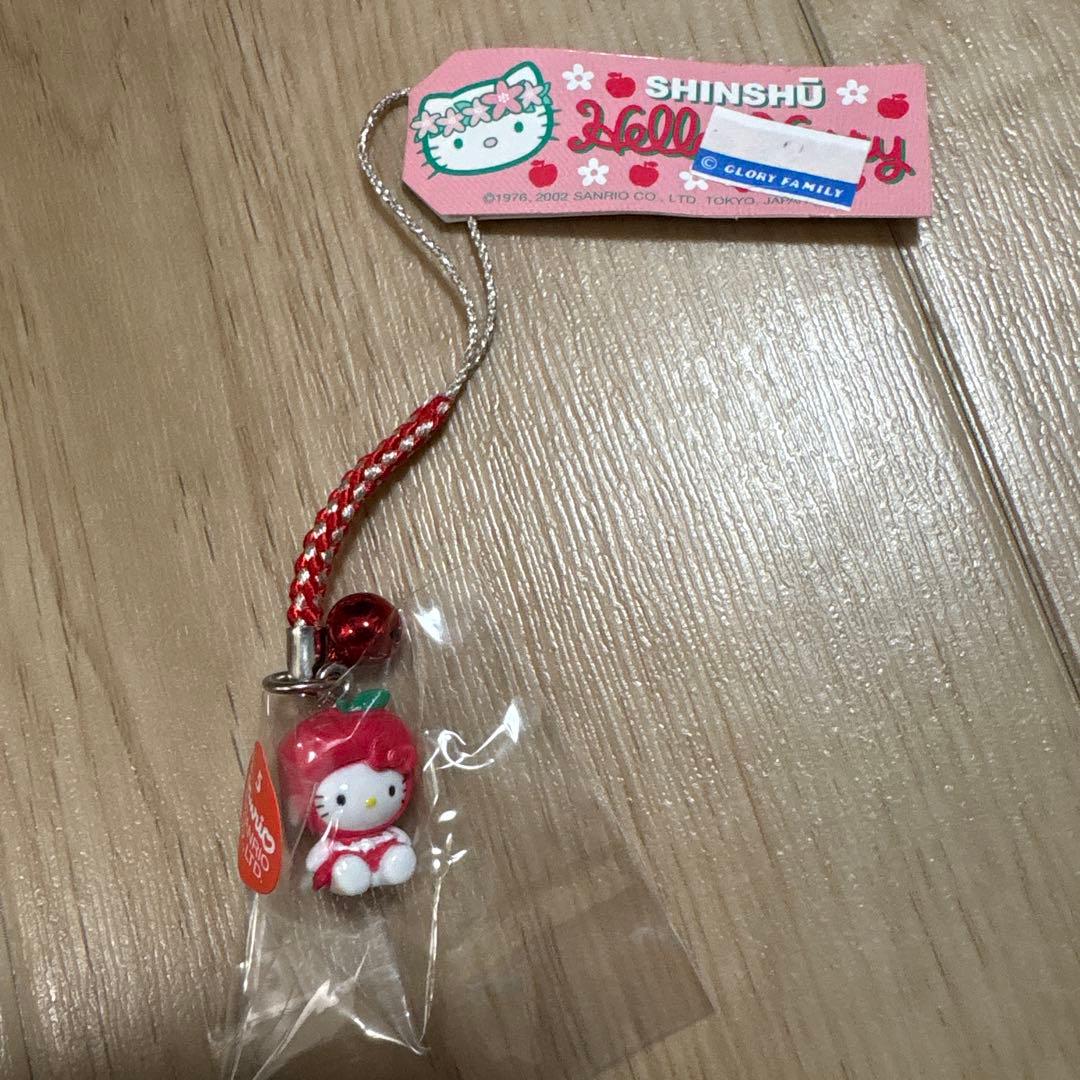 ご当地キティ 根付ストラップ 信州 りんご - メルカリ