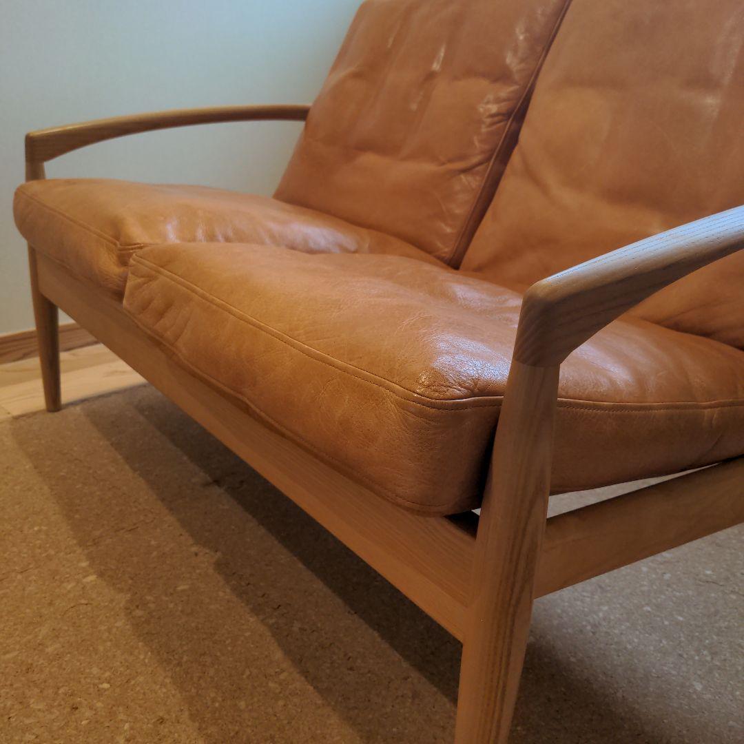 宮崎椅子製作所　ペーパーナイフソファ　２人掛け　 羽毛クッション