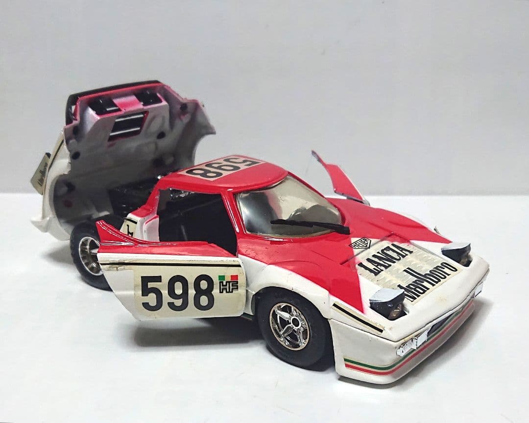 永大グリップ 1/28 ランチアストラトス 希少車体中型ミニカー 当時物