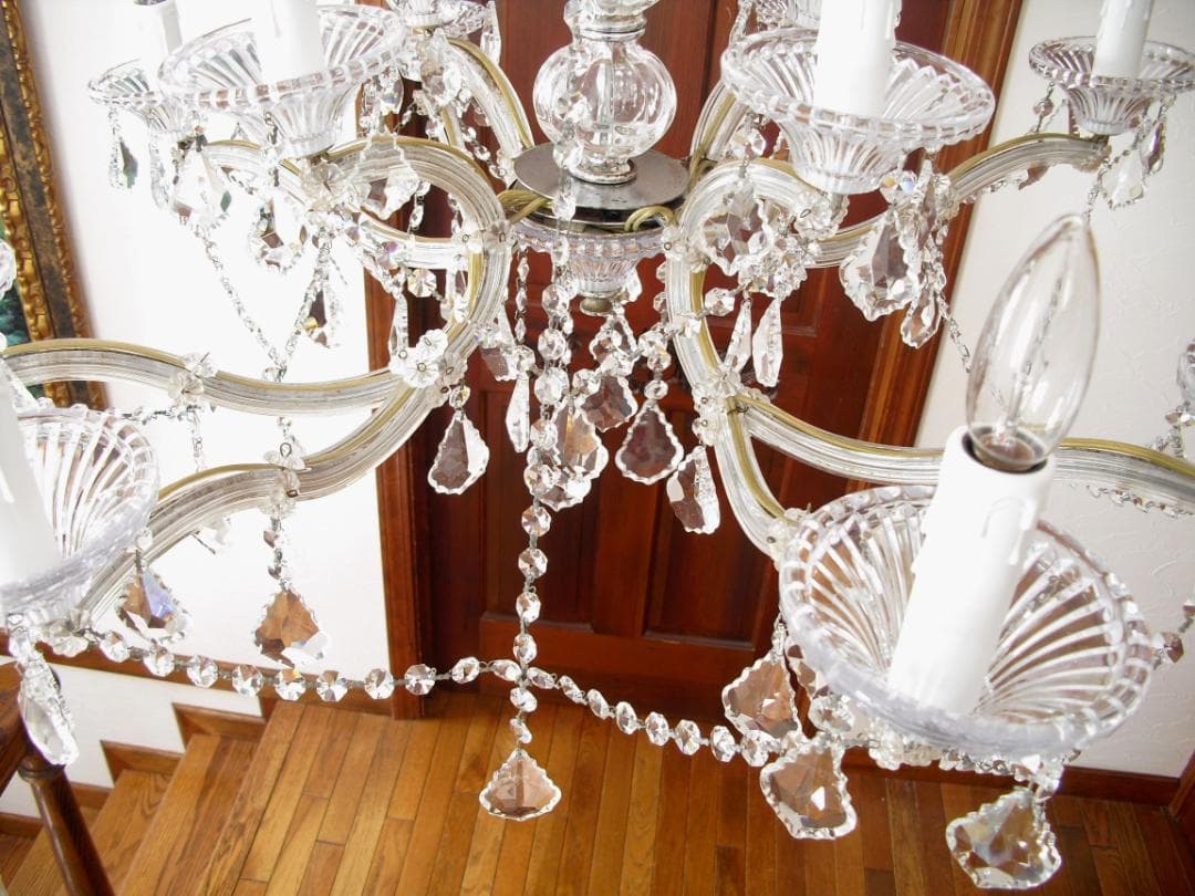 チェコ・ボヘミアンクリスタルガラス☆１２灯シャンデリア☆七色に輝く高純度・高品質